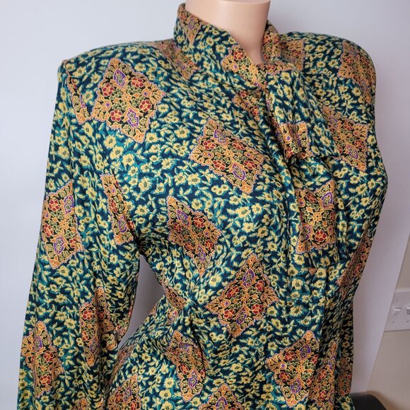 Vintage Evan Picone Floral Print Button-Up Blouse With Tie Neck & Long Sleeves - Picture 7 of 14